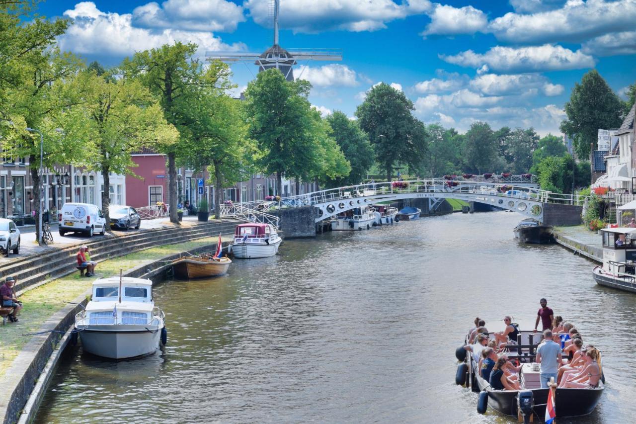 Pod Hotelkamer Aan Het Water Dokkum Exterior foto
